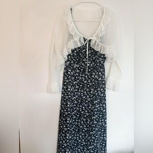 Chic Black and White Floral Long Sleeve Dress